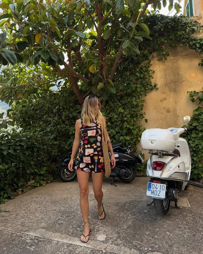 Women Erin Tank Buon Appetito Black Lisa Says Gah Sleeveless Tops