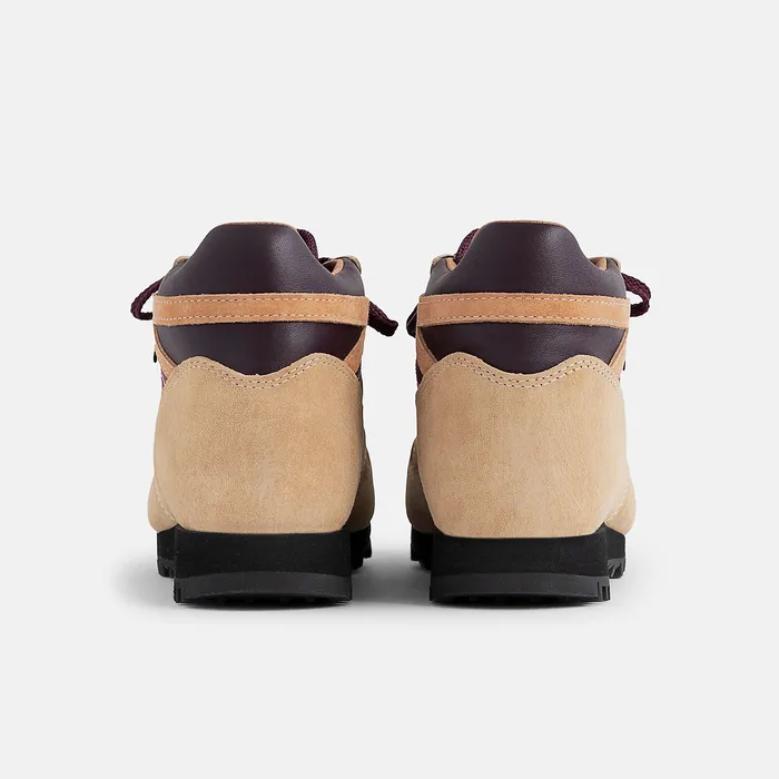 Women Hiking and Trail New Balance ALD x New Balance Rainier Sheepskin with Mauve Wine Women Hiking and Trail New Balance ALD x New Balance Rainier Sheepskin with Mauve Wine