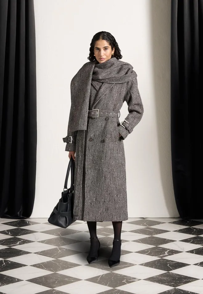 Women Manire De Voir Herringbone Wool Trench Coat With Scarf Brown