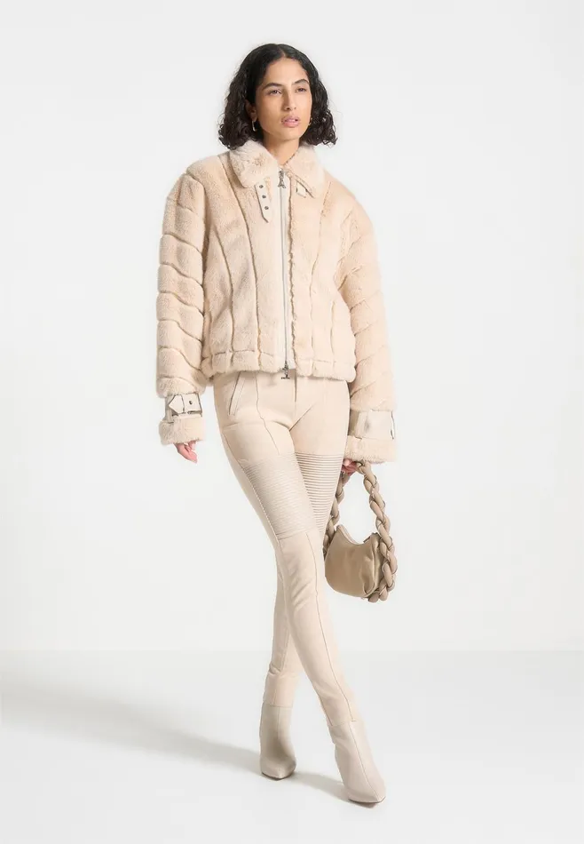 Women Manire De Voir Oversized Ribbed Plush Jacket With Lapel Beige