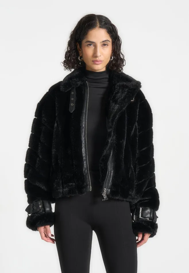Women Manire De Voir Oversized Ribbed Plush Jacket With Lapel Black