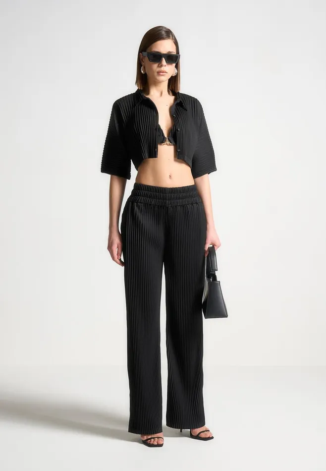 Women Manire De Voir Pleated Trousers Black