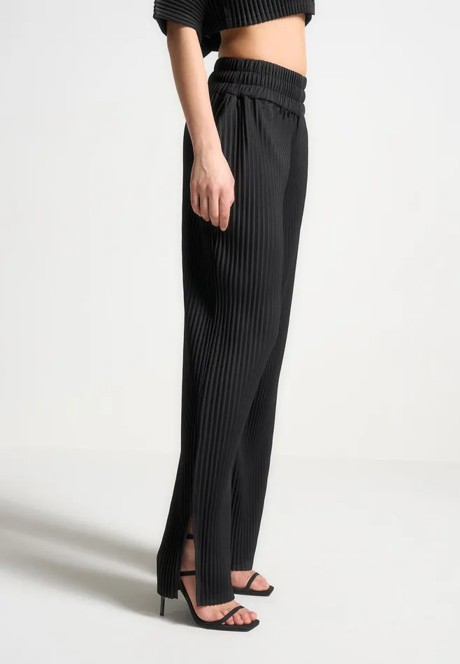 Women Manire De Voir Pleated Trousers Black