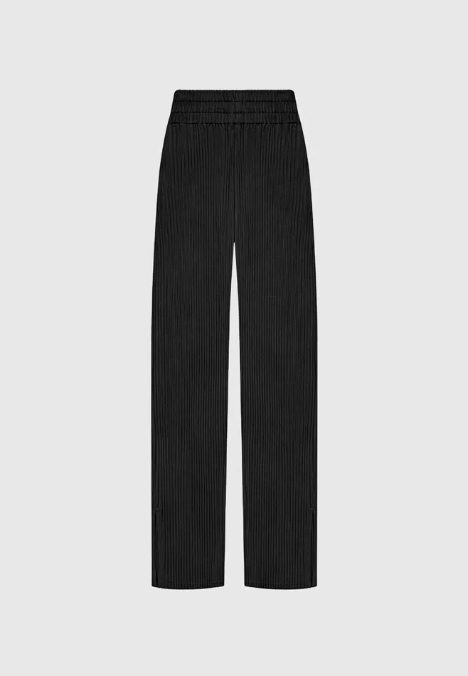 Women Manire De Voir Pleated Trousers Black