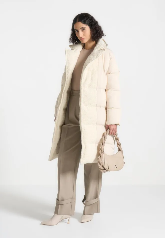 Women Manire De Voir Reversible Boucle Longline Puffer Coat Cream