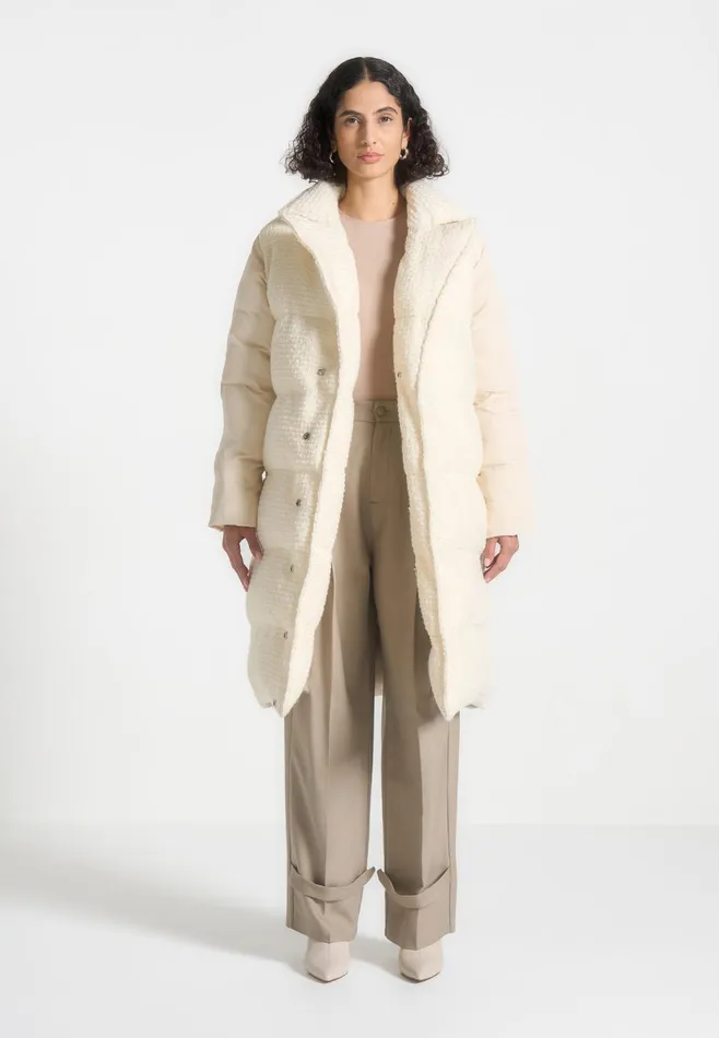 Women Manire De Voir Reversible Boucle Longline Puffer Coat Cream