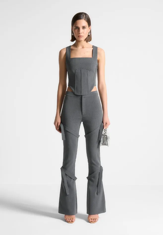 Women Manire De Voir Strap Detail Pinstripe Fit And Flare Leggings Grey