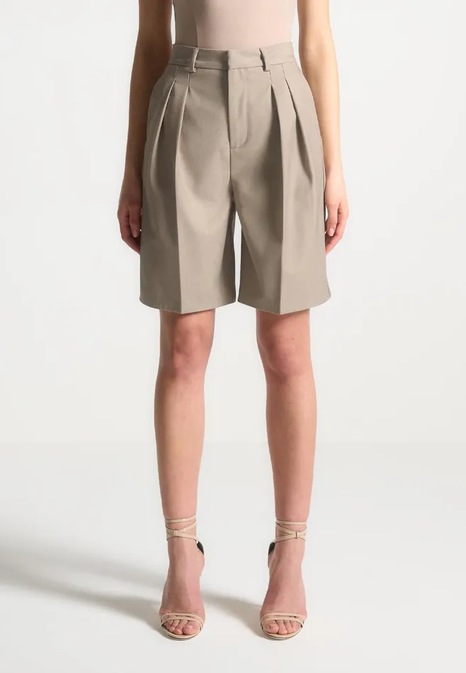 Women Manire De Voir Tailored City Shorts Taupe