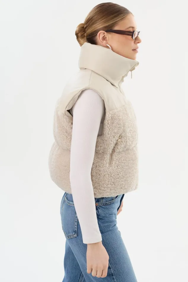 Women MELICIA Reversible Puffer Vest Boneecru LAMARQUE Puffers Women MELICIA Reversible Puffer Vest Boneecru LAMARQUE Puffers