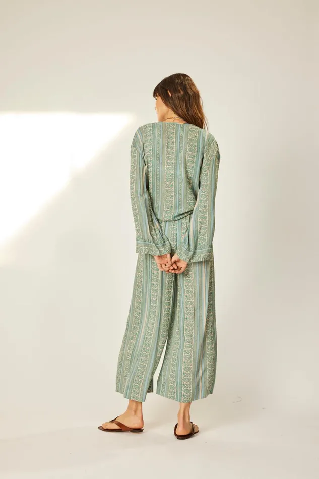 Women Natalie Martin Tops Adriana Top Paisley Stripe Pool Women Natalie Martin Tops Adriana Top Paisley Stripe Pool
