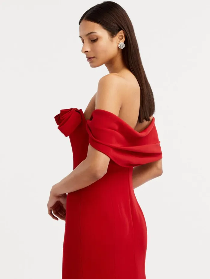 Women Oscar De La Renta Gowns and Caftans Cady Off Shoulder Peasante Gown Crimson