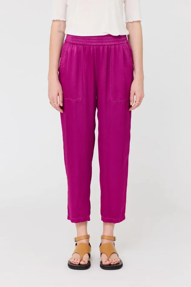 Women Pebble Satin Magenta Trapunto Pant Raquel Allegra Bottoms