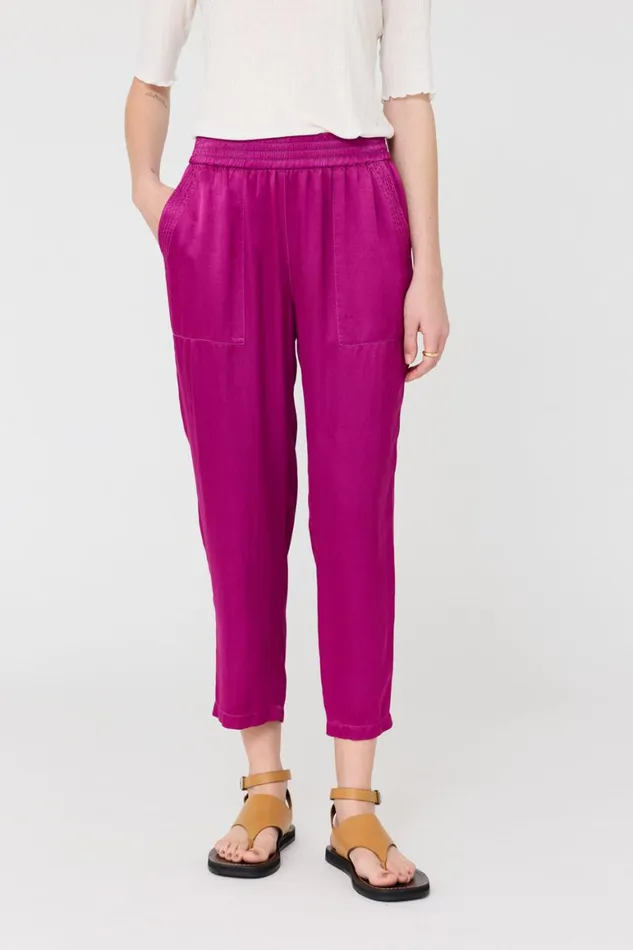Women Pebble Satin Magenta Trapunto Pant Raquel Allegra Bottoms