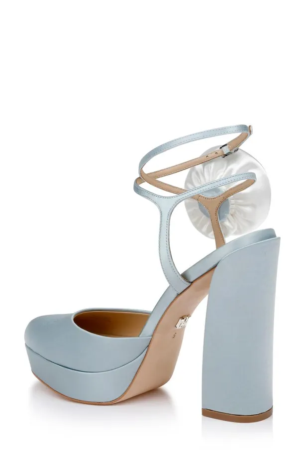 Women Platform Badgley Mischka Janessa Rosette Platform Pumps Black