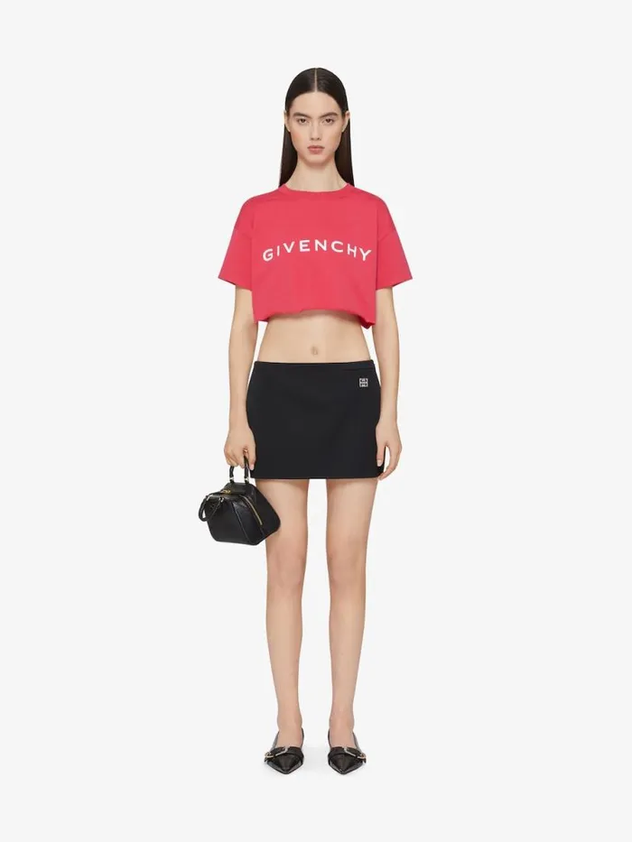 Women TShirts Givenchy GIVENCHY Archetype Cropped Tshirt In Cotton Raspberry